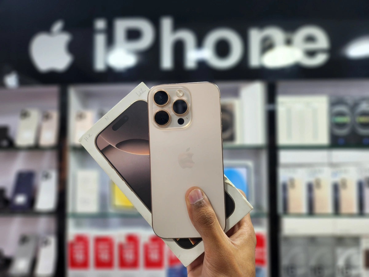Apple iPhone 16 Pro Desert Titanium 256GB — Used
