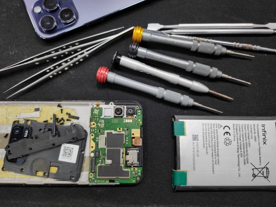 Repairs available at Apple Hub